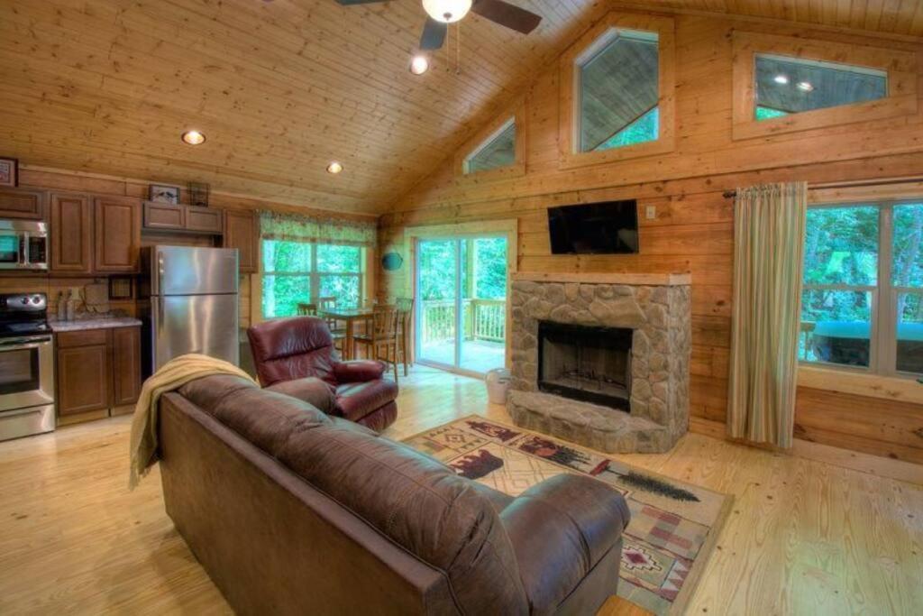 Honeymoon Creek Villa Bryson City Exterior photo