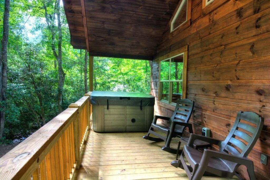 Honeymoon Creek Villa Bryson City Exterior photo