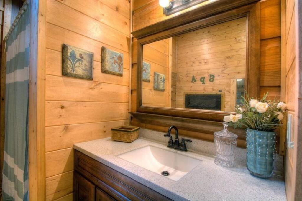 Honeymoon Creek Villa Bryson City Exterior photo